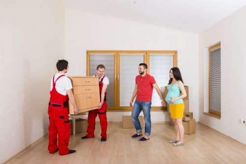 Driver and moving help near Lambeth residential streets