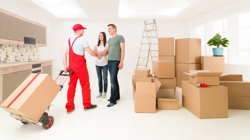 Reliable man and van Lambeth service for everyday relocation needs